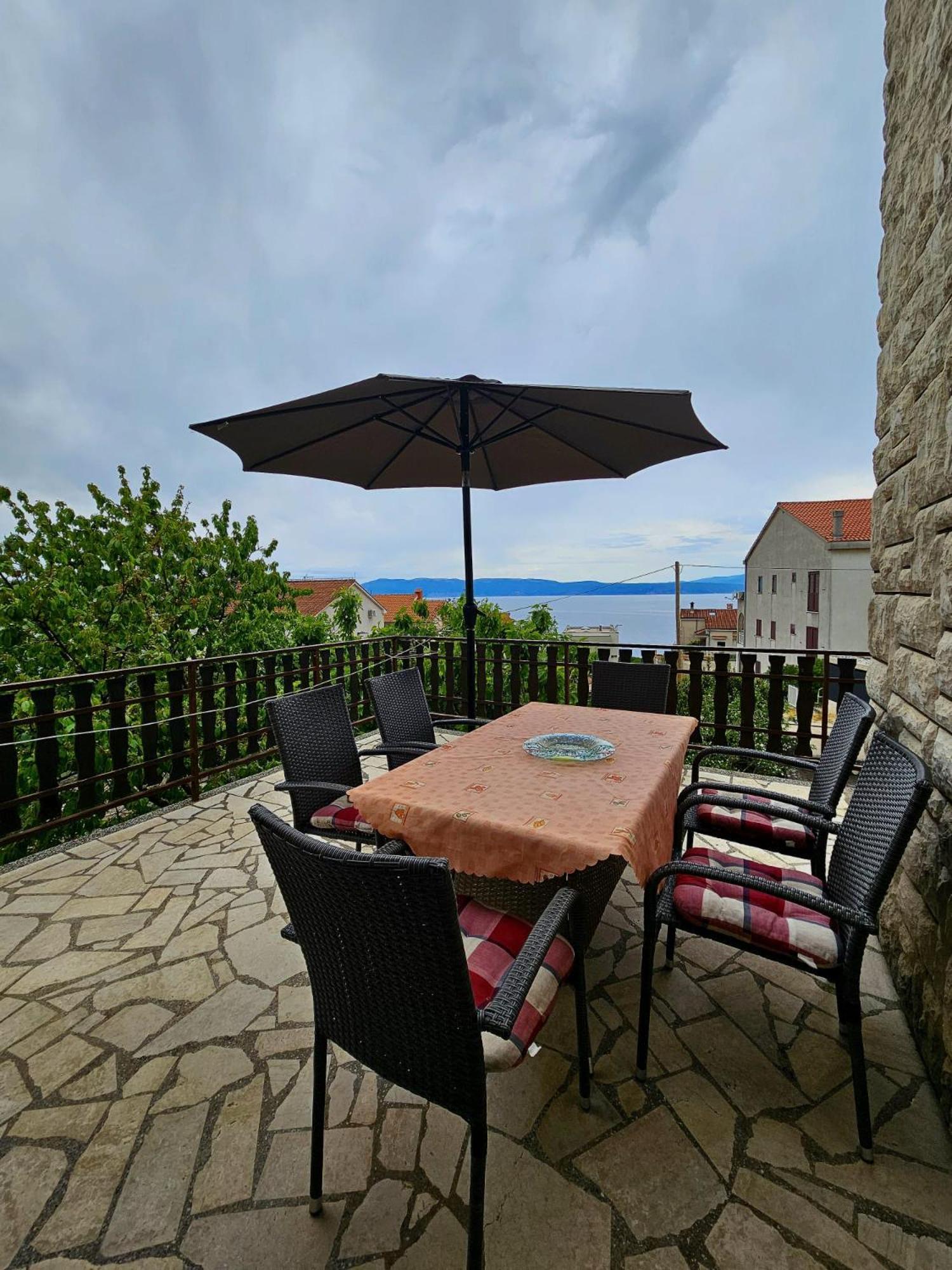Apartman Agava Njivice Exterior photo